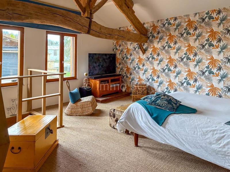 Maison en pierre - 201 m² - 8 pièces