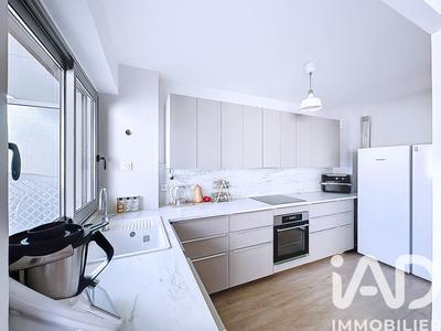 Appartement - 64 m² - 3 pièces