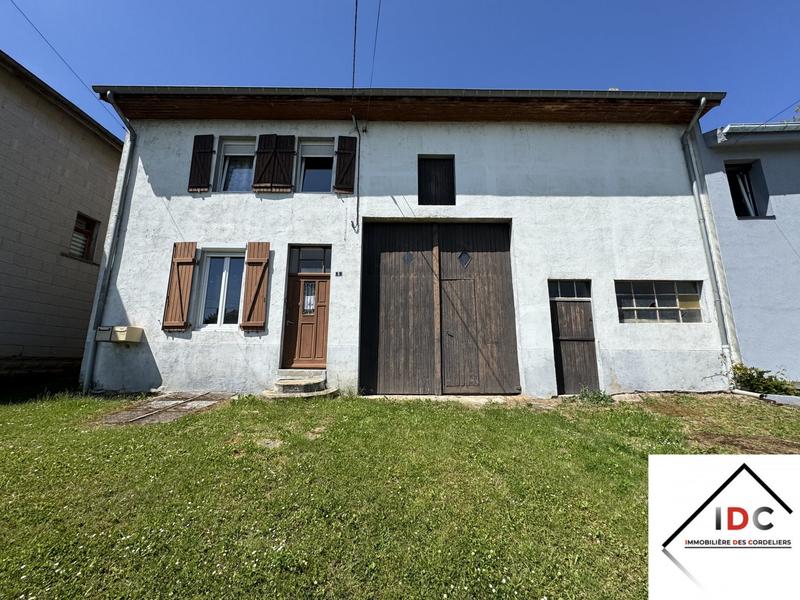 Maison - 213 m² - 3 pièces