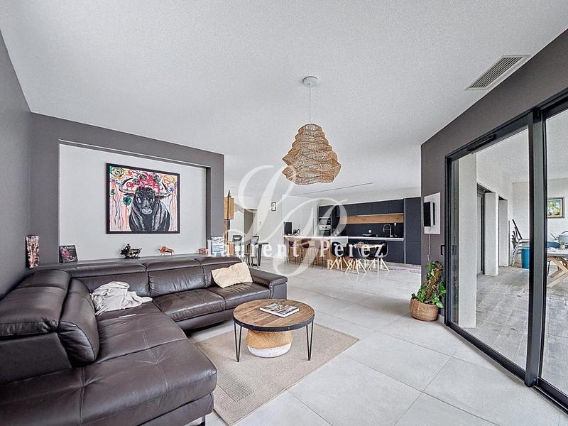 Maison - 175 m² - 6 pièces