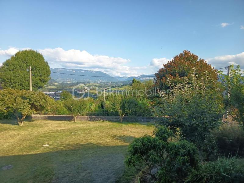 Maison traditionnelle - 103 m² - 4 pièces