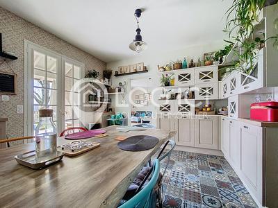 Maison - 177 m² - 4 pièces