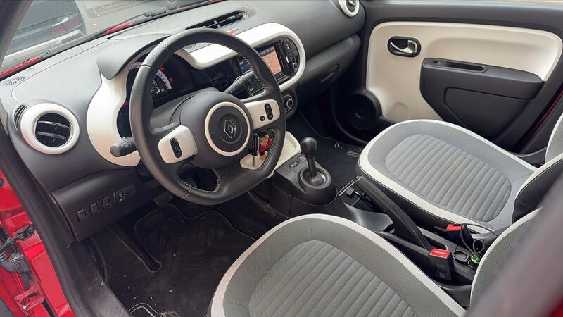 Renault Twingo III 0.9 TCe 90 Intens