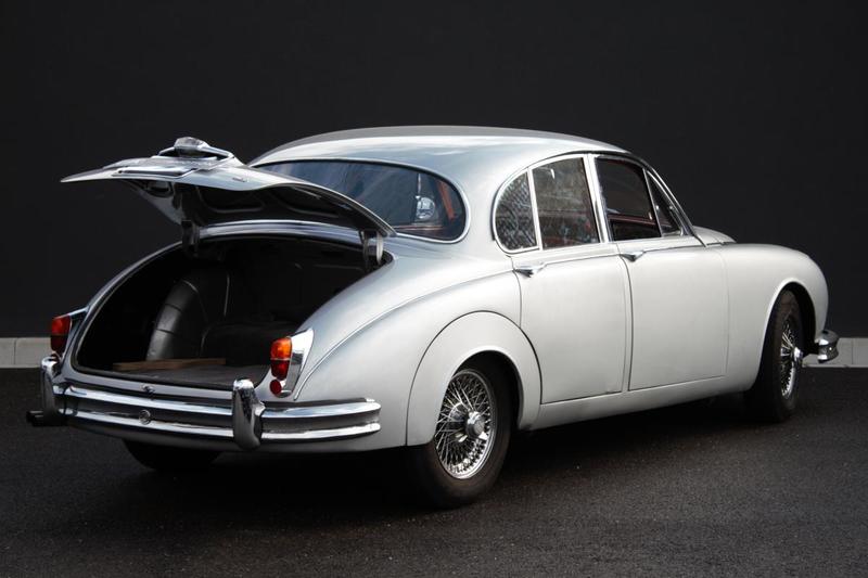 Jaguar Mk II 3.4 Overdrive Gris Argent Cuir Rouge Historique Complet