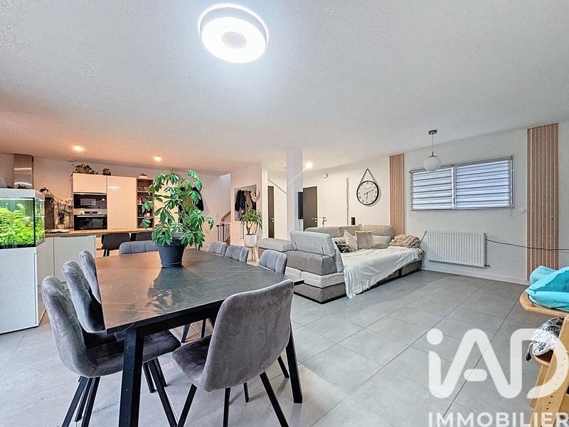 Maison - 101 m² - 5 pièces