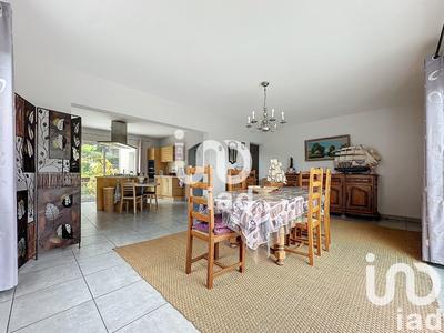 Maison - 224 m² - 5 pièces