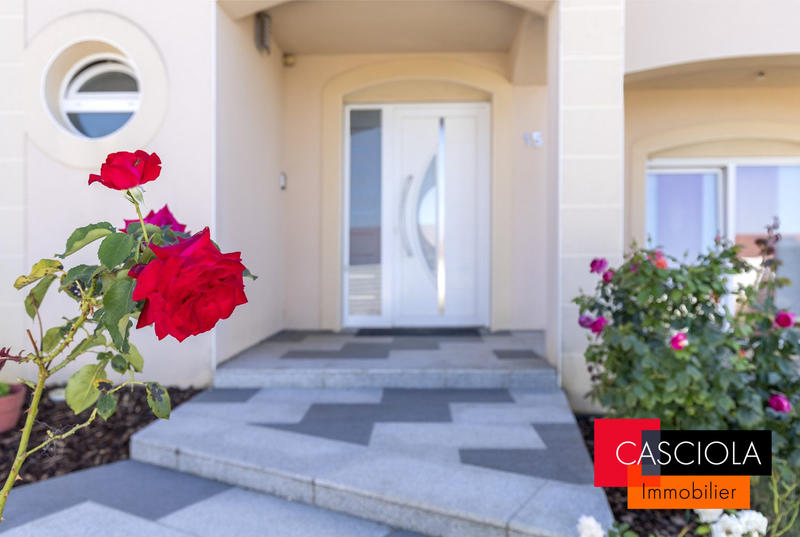 Maison - 191 m² - 6 pièces