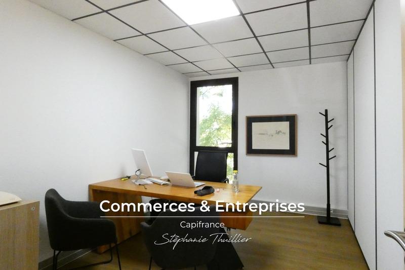 Bureau - 134 m² - 1 pièce