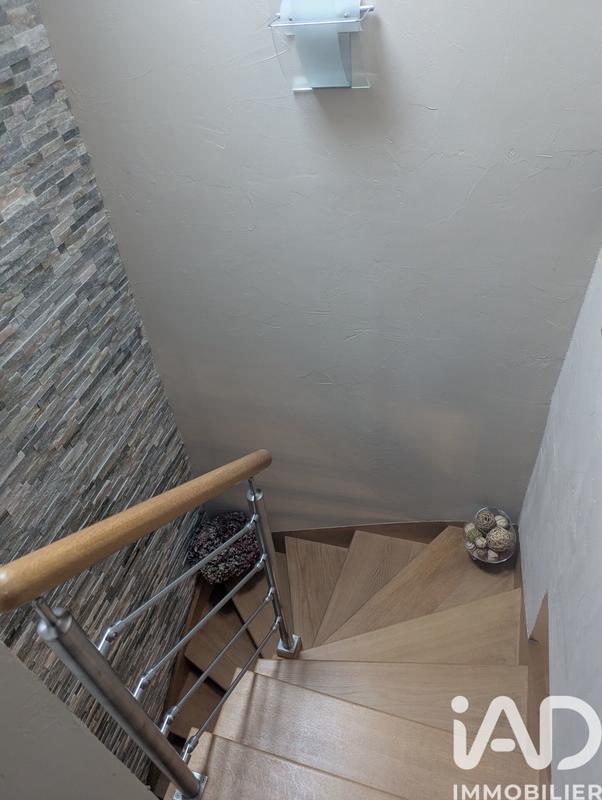 Maison - 110 m² - 4 pièces