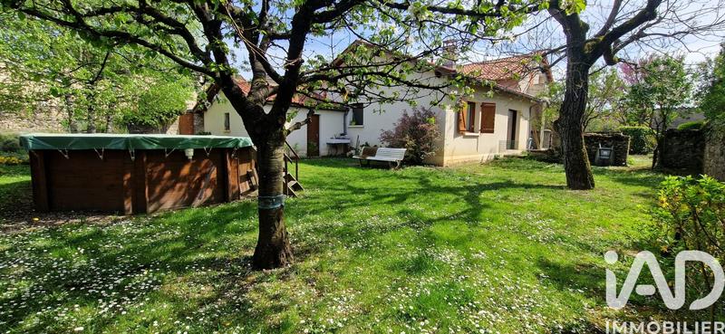 Maison - 185 m² - 8 pièces