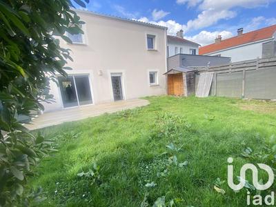 Maison de ville - 87 m² - 4 pièces