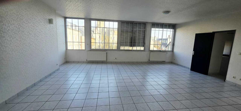 Appartement - 162 m² - 6 pièces