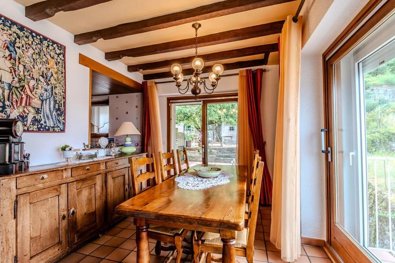 Maison - 200 m² - 7 pièces