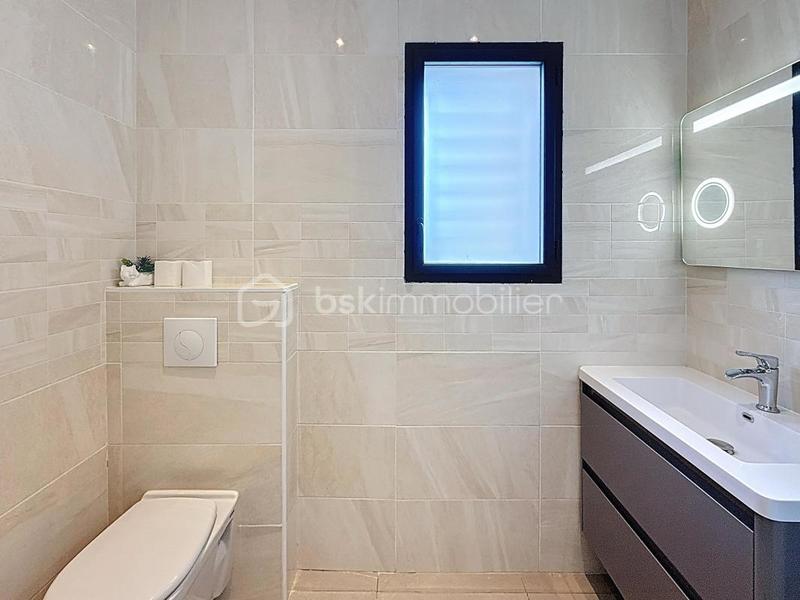 Maison - 137 m² - 4 pièces