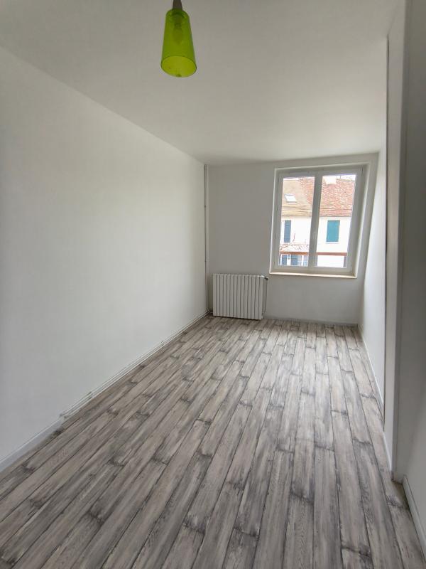 Maison - 77 m² - 5 pièces