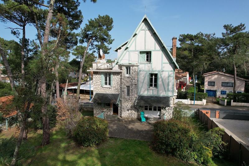 Maison - 140 m² - 7 pièces