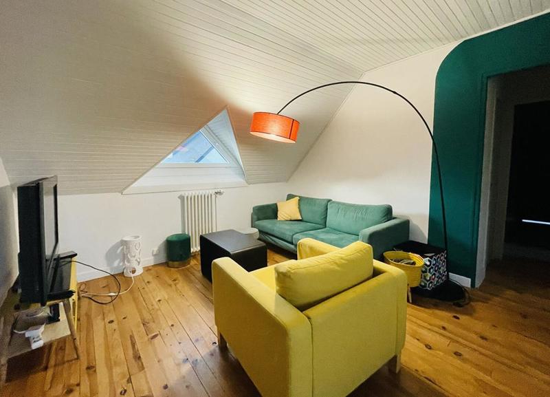 Propriété - 203 m² - 9 pièces