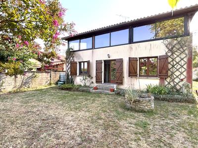 Maison - 87 m² - 7 pièces