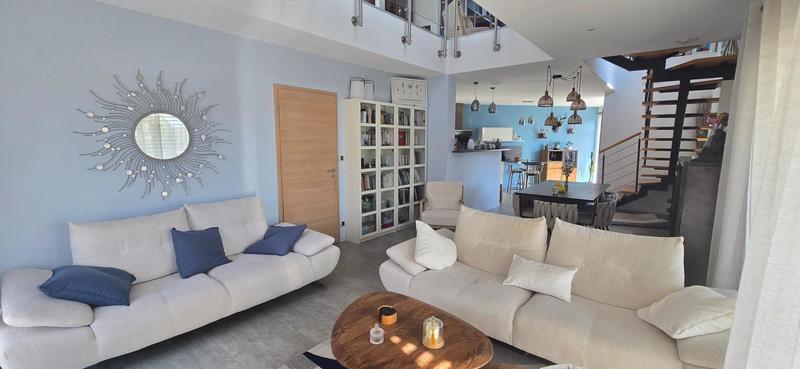 Maison - 147 m² - 5 pièces