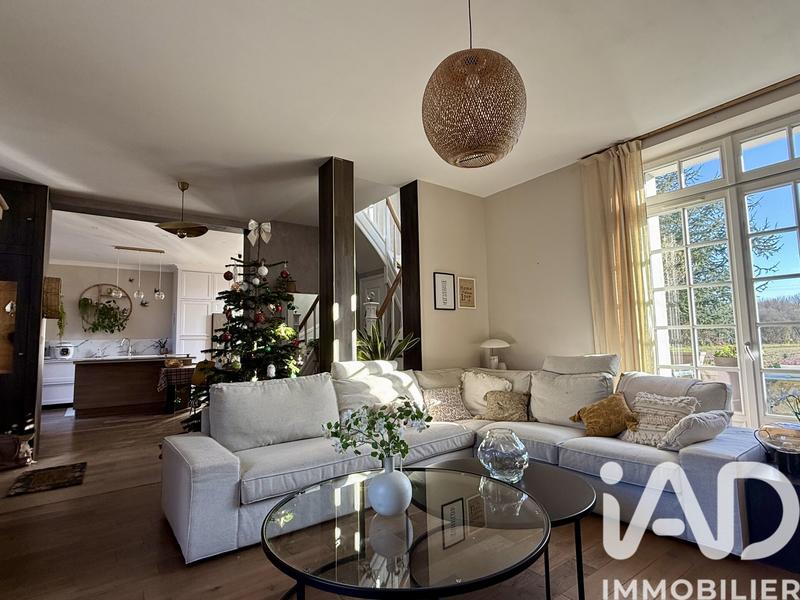 Maison - 180 m² - 7 pièces