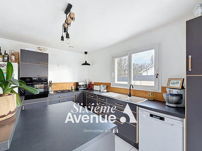 Maison - 125 m² - 4 pièces