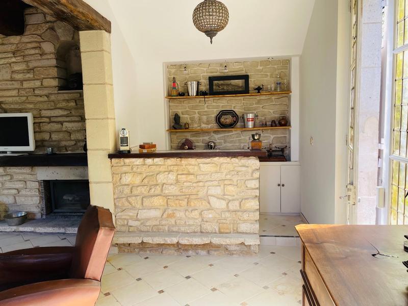 Maison - 220 m² - 12 pièces