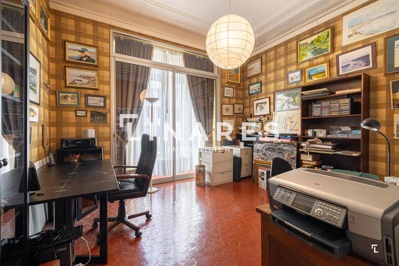 Appartement - 211 m² - 6 pièces