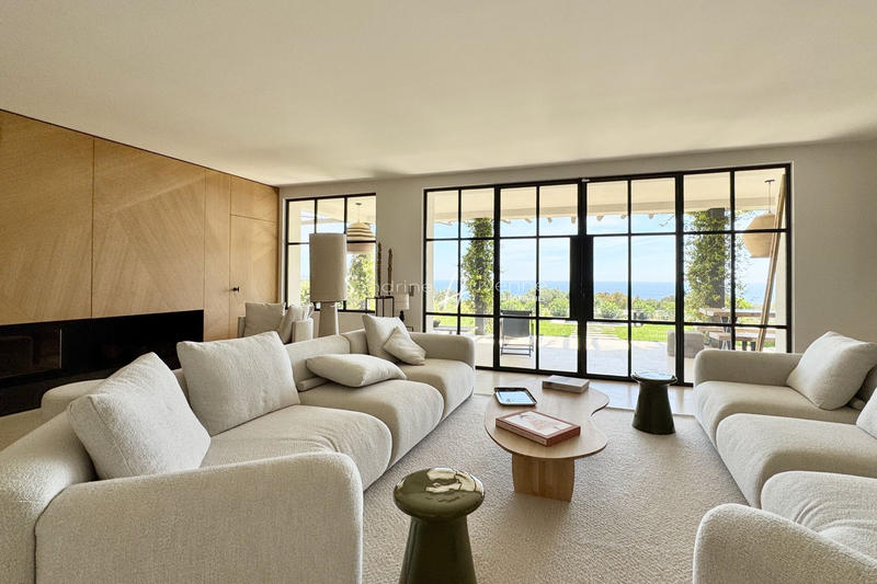 Villa - 370 m² - 7 pièces