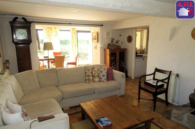 Maison - 230 m² - 9 pièces