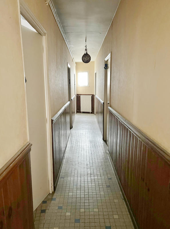 Maison - 182 m² - 7 pièces