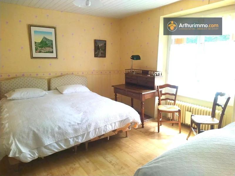 Maison - 137 m² - 6 pièces