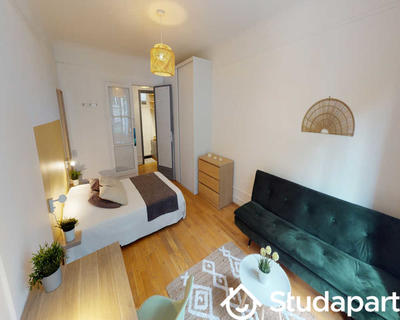 Chambre - 80 m² - 1 pièce