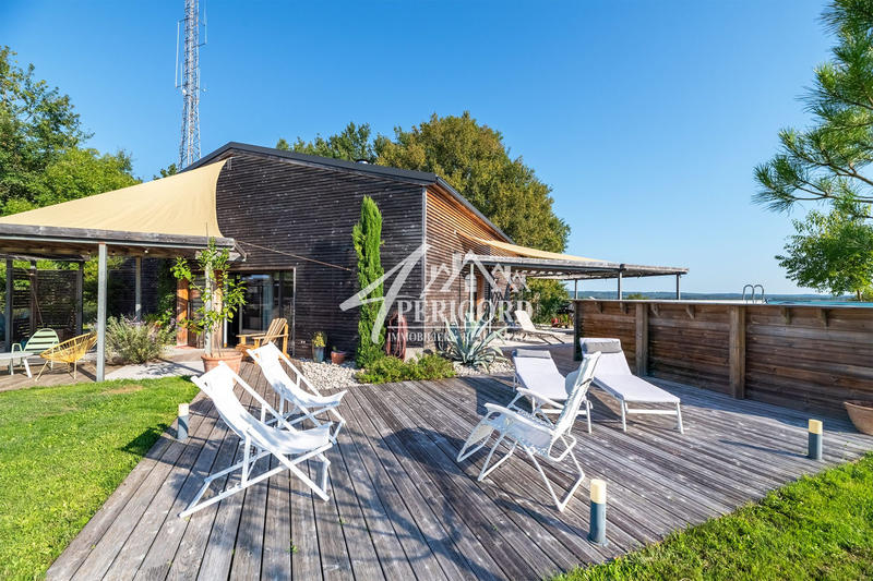 Maison contemporaine - 160 m² - 6 pièces