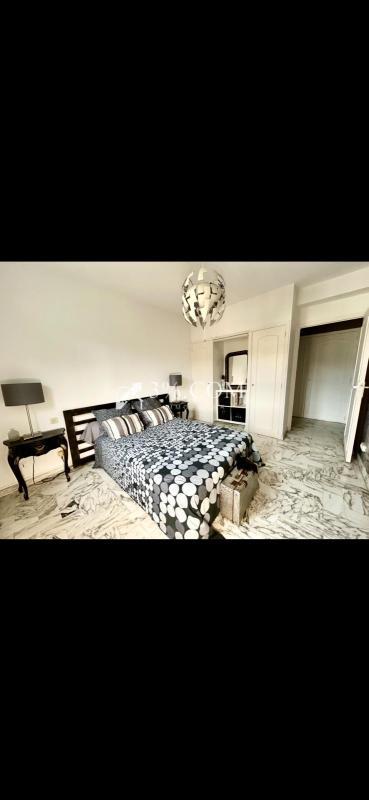 Appartement - 92 m² - 3 pièces