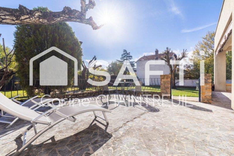 Maison - 178 m² - 7 pièces