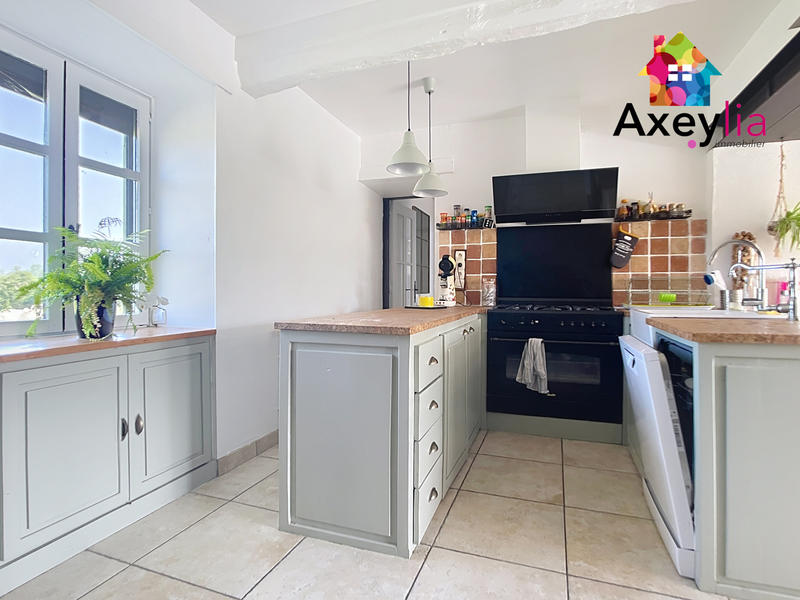 Maison - 200 m² - 7 pièces