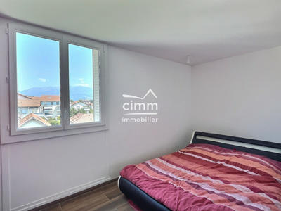 Appartement - 72 m² - 3 pièces