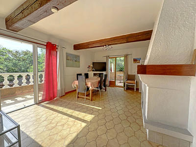 Maison - 230 m² - 10 pièces