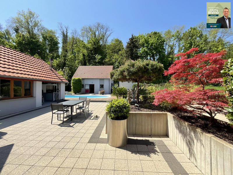 Maison - 196 m² - 7 pièces