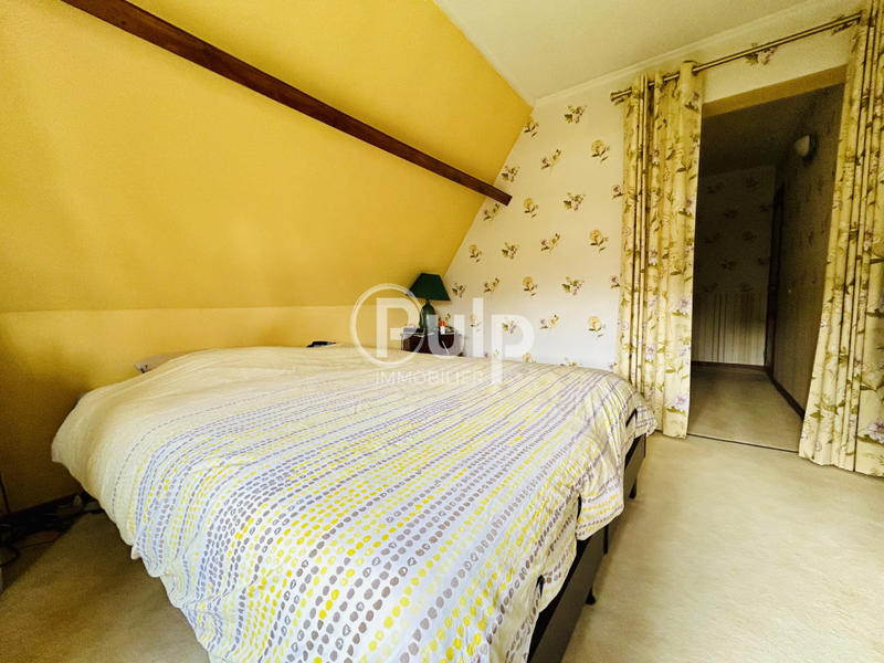 Pavillon - 170 m² - 8 pièces