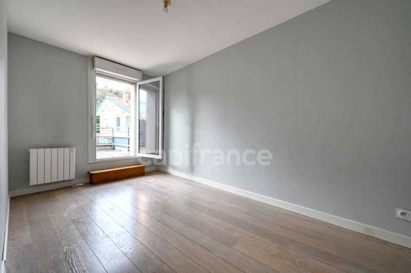 Maison - 98 m² - 6 pièces
