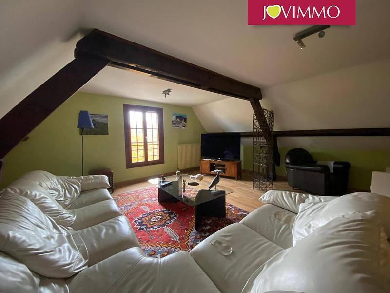 Maison - 305 m² - 10 pièces