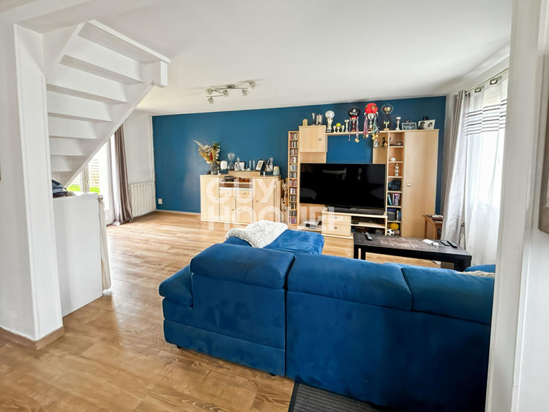 Maison - 92 m² - 6 pièces