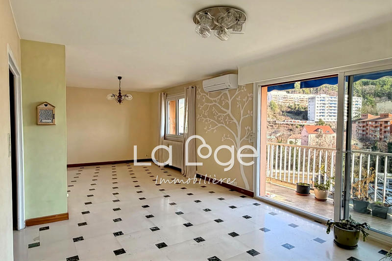 Appartement - 72 m² - 3 pièces