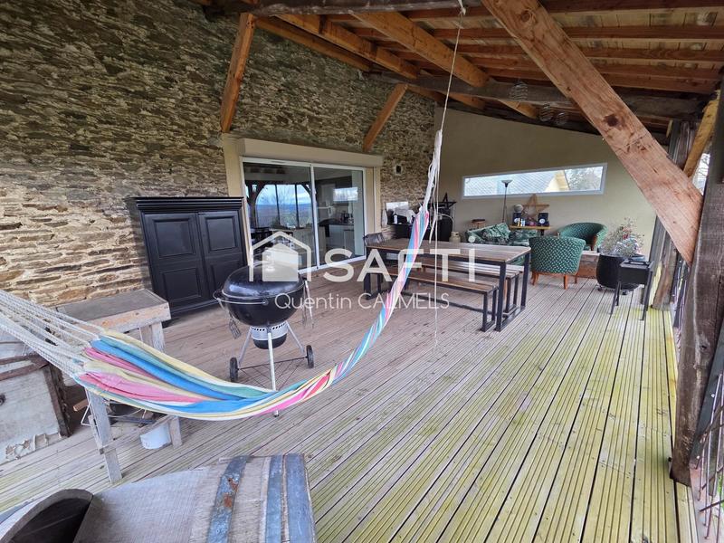 Maison - 299 m² - 4 pièces