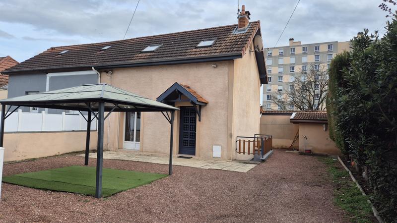 Maison - 82 m² - 4 pièces