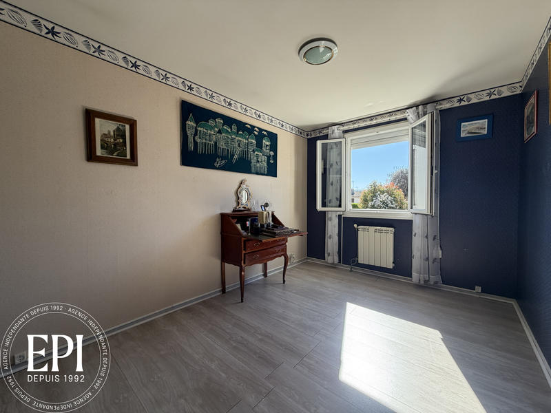 Maison - 158 m² - 9 pièces