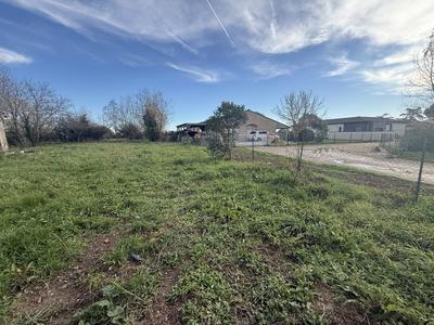 Terrain - 594 m²