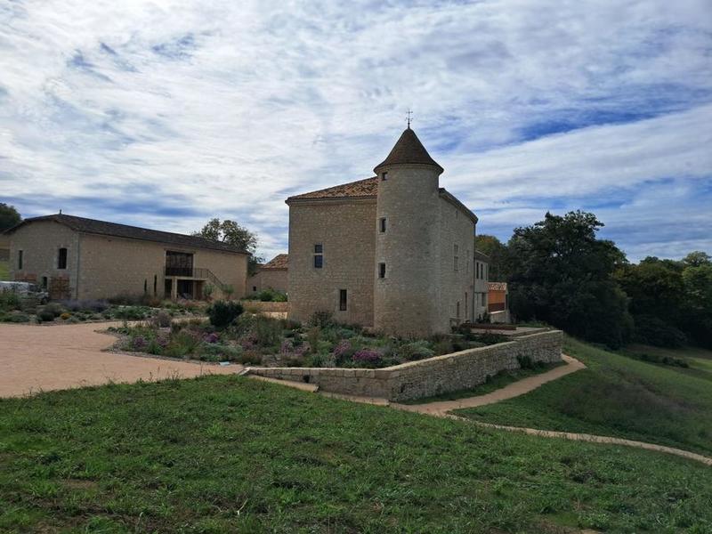 Maison - 600 m² - 17 pièces