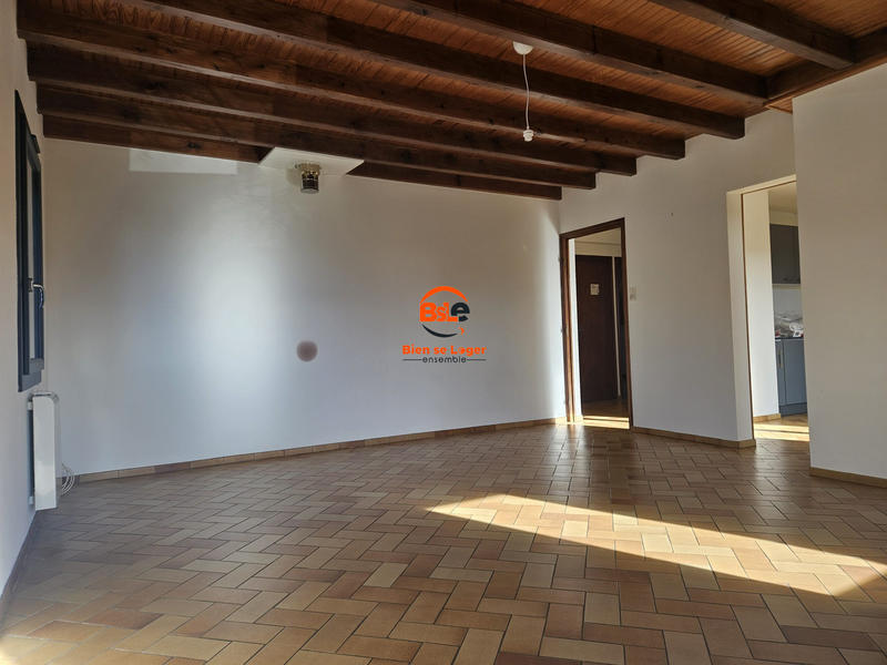 Appartement - 85 m² - 5 pièces